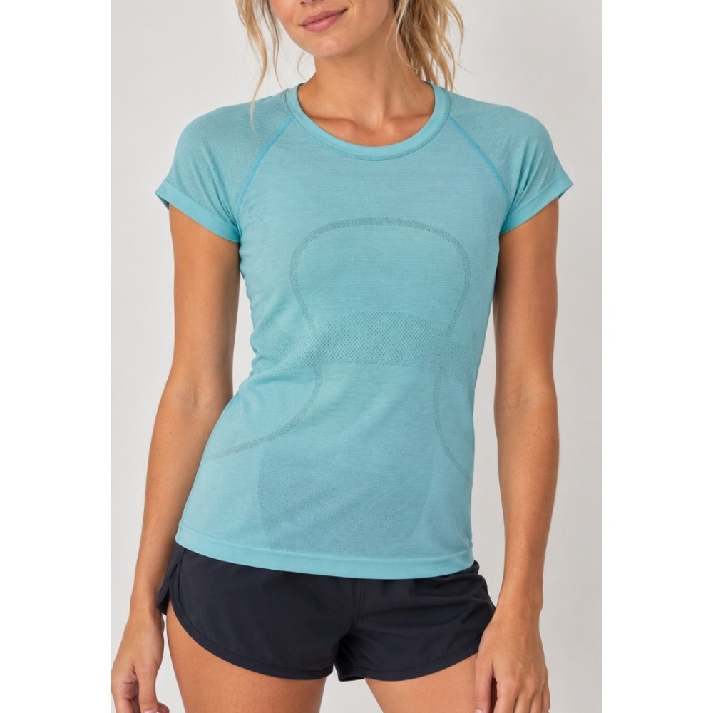 Lululemon Swiftly Tech Short Sleeve Shirt Aqua Blue Size 6 Slim Fit Crew Neck